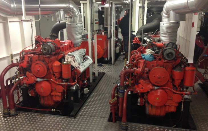 Onderhoud Scania DSI 14 78 M generatormotoren Veerhaven IX
